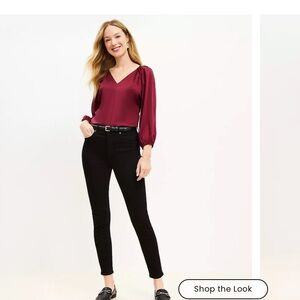 LOFT Petite High Rise Skinny Jeans in Black NWT